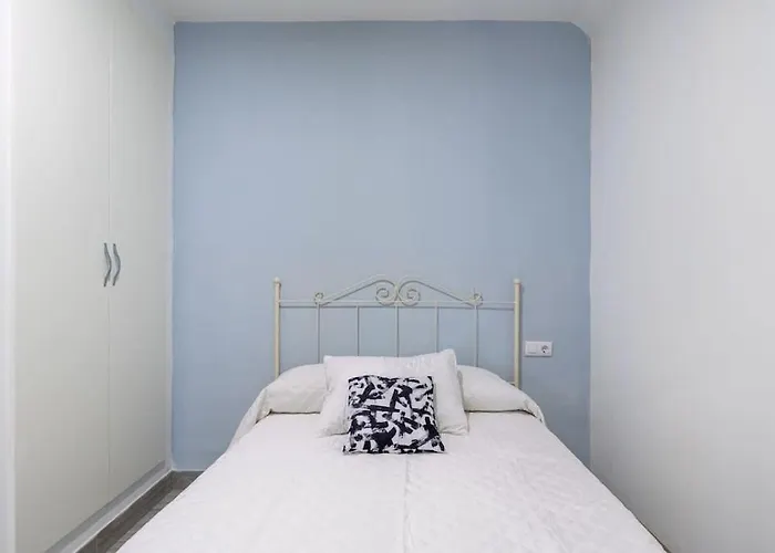 Deluxe Family Triana Апартаменты Севилья