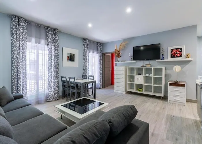 Deluxe Family Triana * Севилья