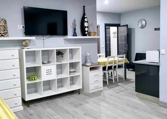 Апартаменты Deluxe Family Triana *